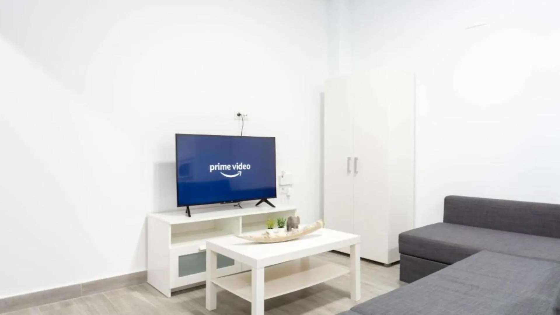 Apartment Apartamento La Paloma B Apartamento En Malaga Spain